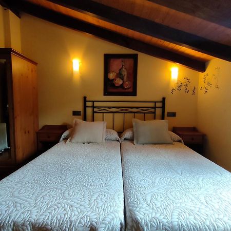 Hotel Dona Gaudiosa Pola de Lena Kültér fotó