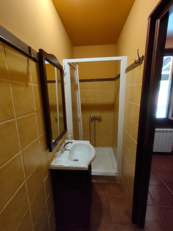Hotel Dona Gaudiosa Pola de Lena Kültér fotó